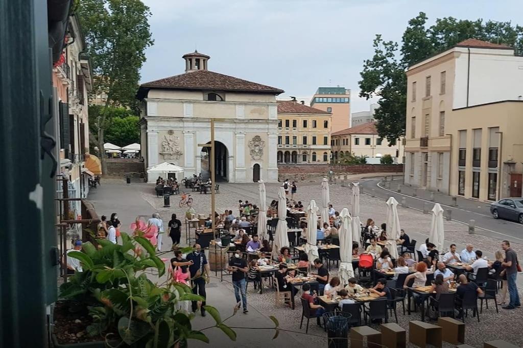 Elegante Alloggio In Casa Storica-Borgo Portello 帕多瓦 外观 照片